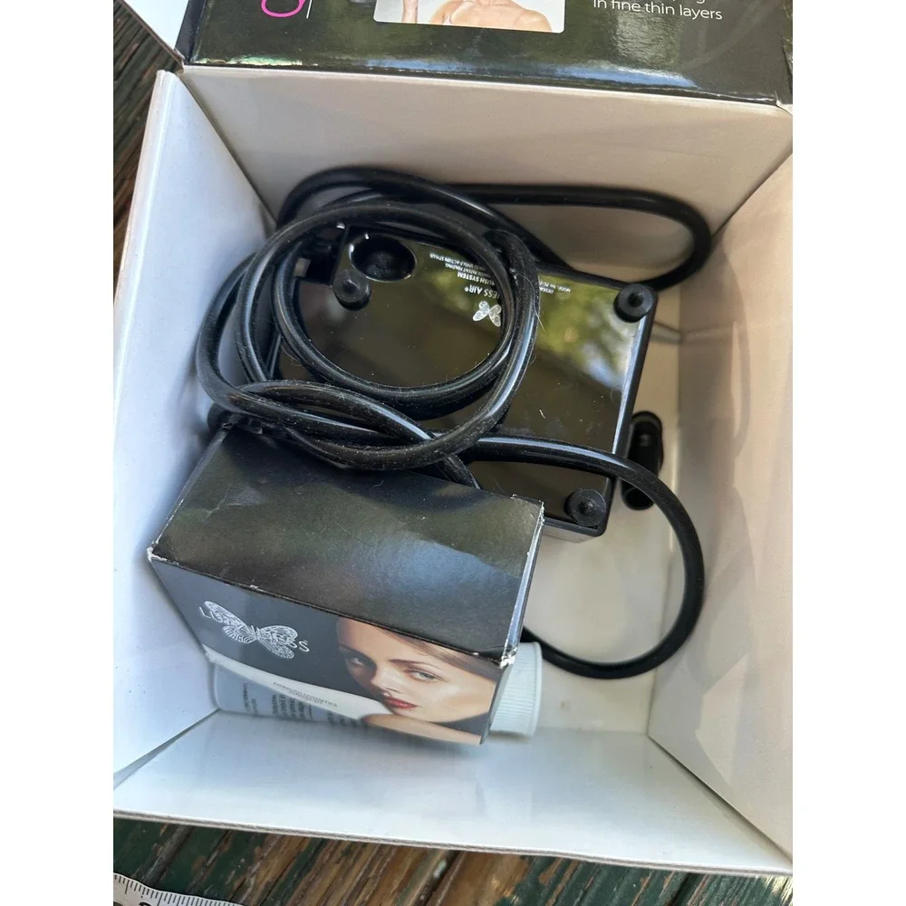 Luminess Air Airbrush Makeup System Black Compressor Starter Kit DVD A3607